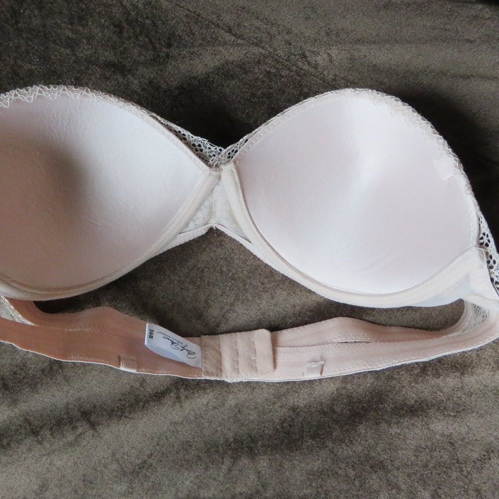 MARILYN MONROE BRA * 36B * strapless*beige lace - Picture 2 of 5